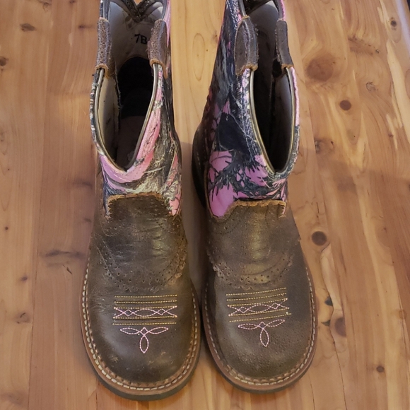 Ariat camo boots - Picture 2 of 8